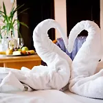 Toldi Fogado Hotel