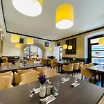 Hotel Toldi Fogado