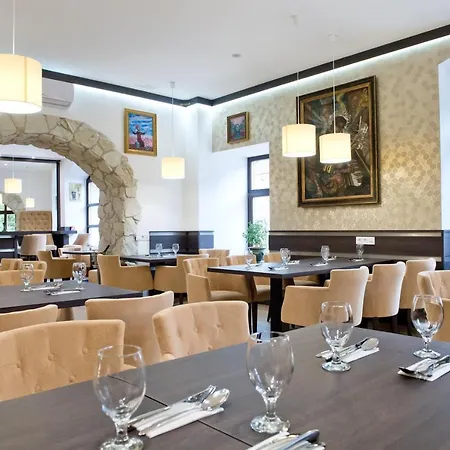 Otel Toldi Fogado 4*