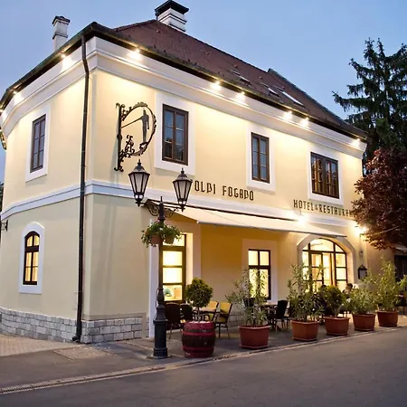 Hotel Toldi Fogado