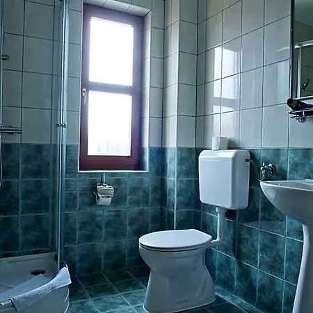 Hotel Toldi Fogado