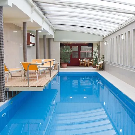 Toldi Fogado Otel 4*