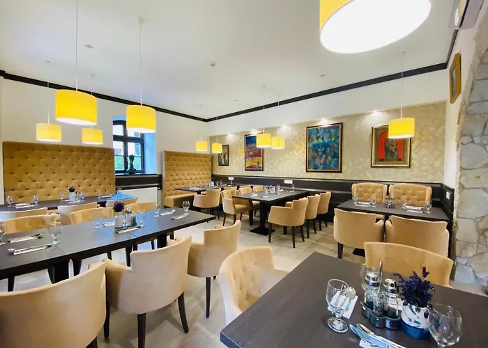 Otel Toldi Fogado