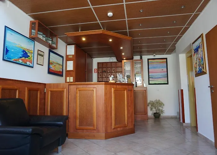 Toldi Fogado Otel