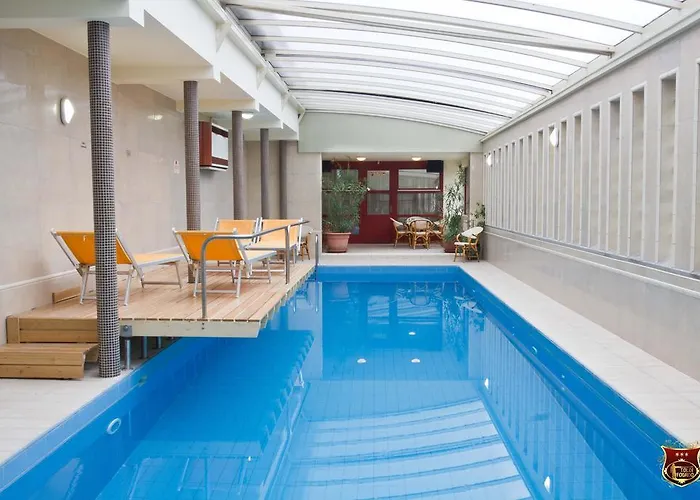 Toldi Fogado Otel 4*